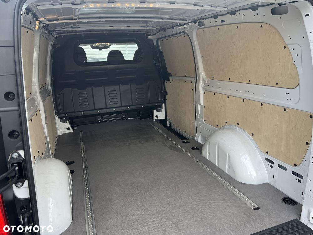 Mercedes-Benz Vito - 11