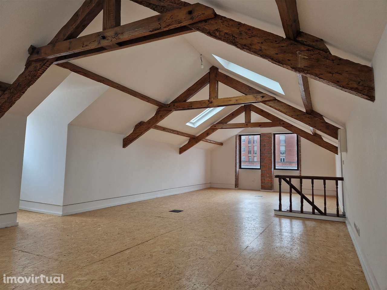 Escritório Centro de Aveiro - Grande imagem: 3/16