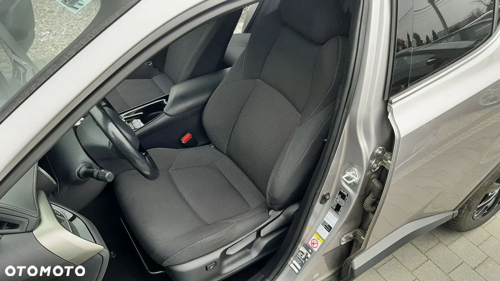 Toyota C-HR - 10