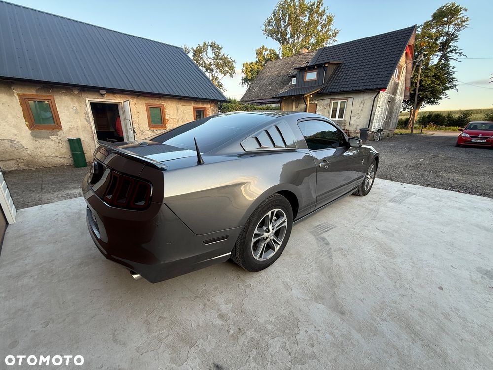 Ford Mustang 3.7 V6 Premium - 9