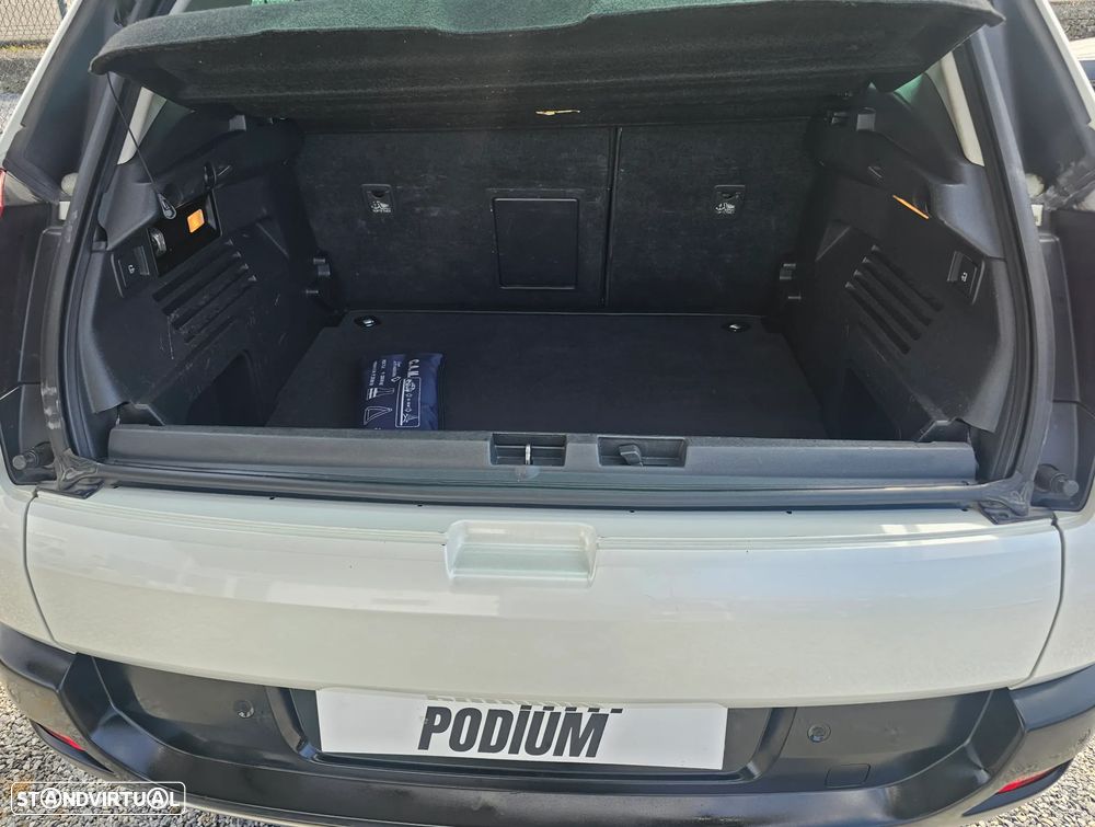 Peugeot 3008 1.6 e-HDi Business Line 2-Tronic - 16