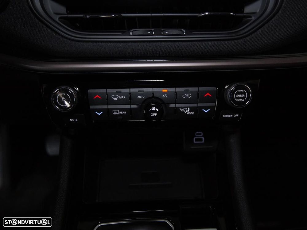 Jeep Compass 1.3 TG Atitude - 30