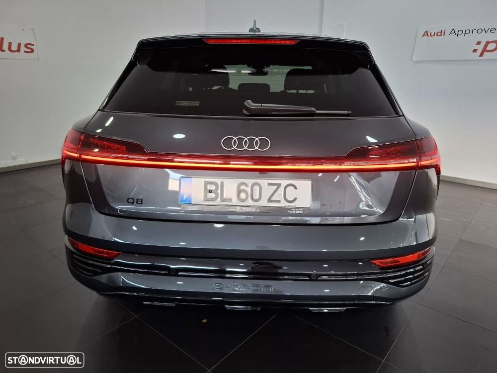 Audi Q8 e-Tron 55 quattro Advanced - 8