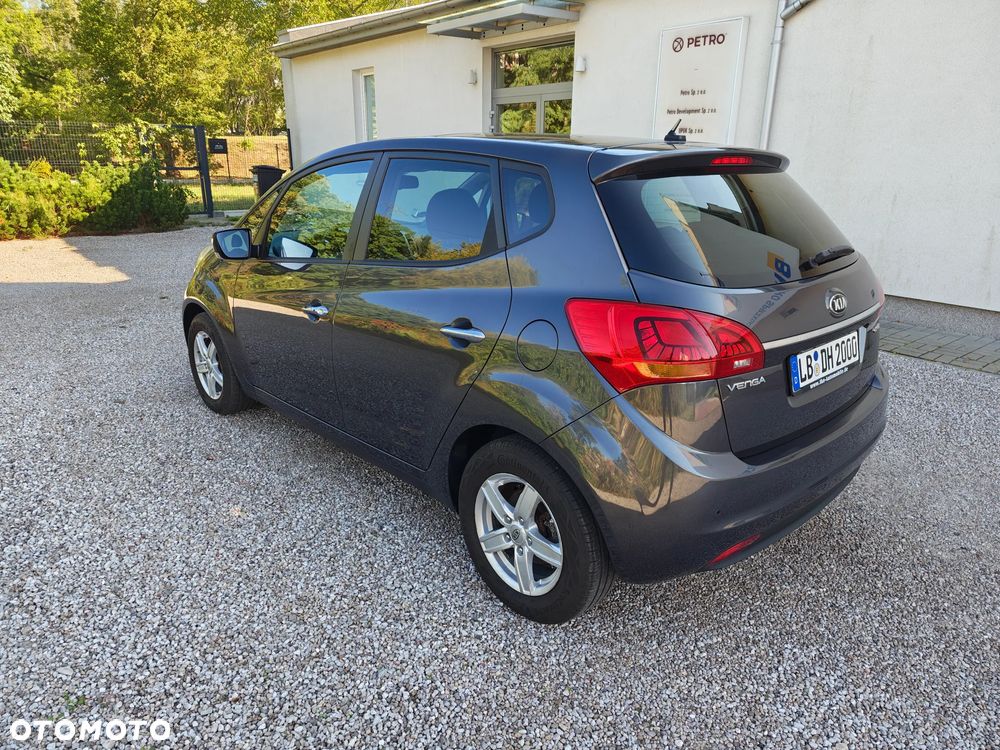 Kia Venga 1.6 CRDi 128 Titanium Collection - 9