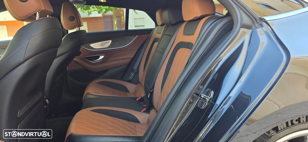 Mercedes-Benz AMG GT 4 portas 63 S 4Matic Speedshift MCT 9G - 17