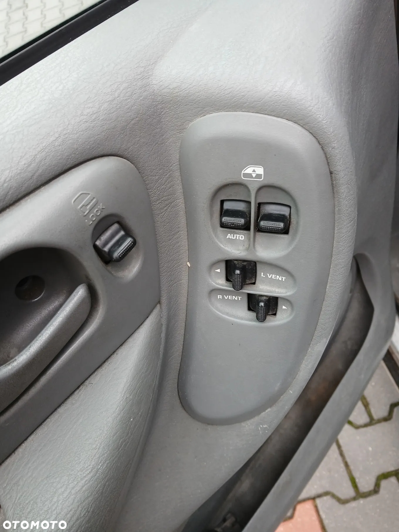 Chrysler Voyager - 10