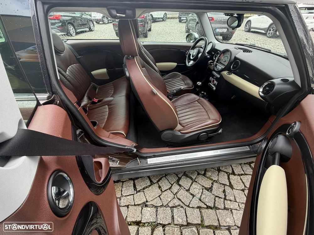 MINI Clubman Cooper D - 13