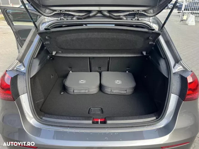 Mercedes-Benz A 250 e Aut. - 17