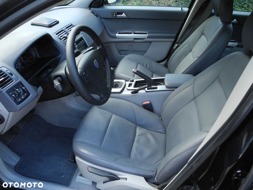 Volvo V50 - 13