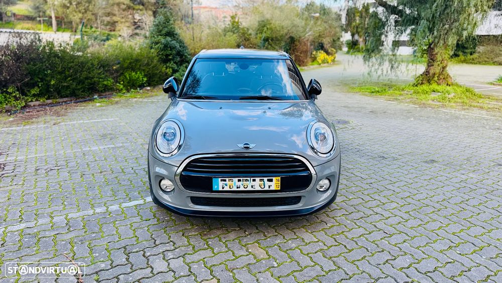 MINI 5 Portas Cooper D Auto - 13