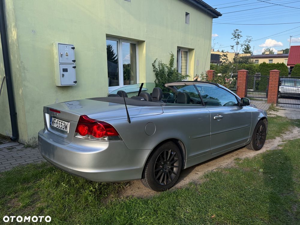 Volvo C70 2.0D Kinetic - 4