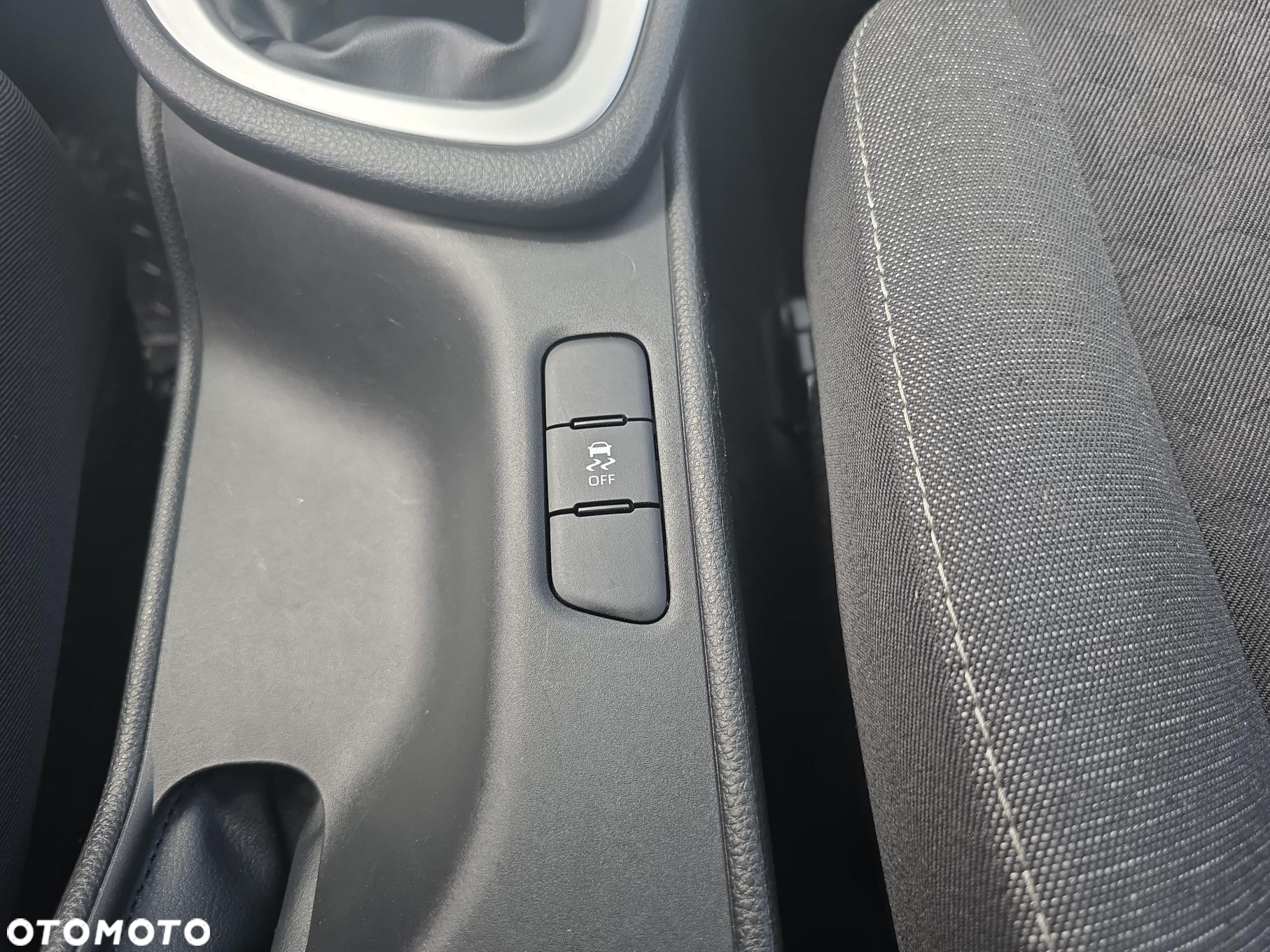 Toyota Yaris - 26