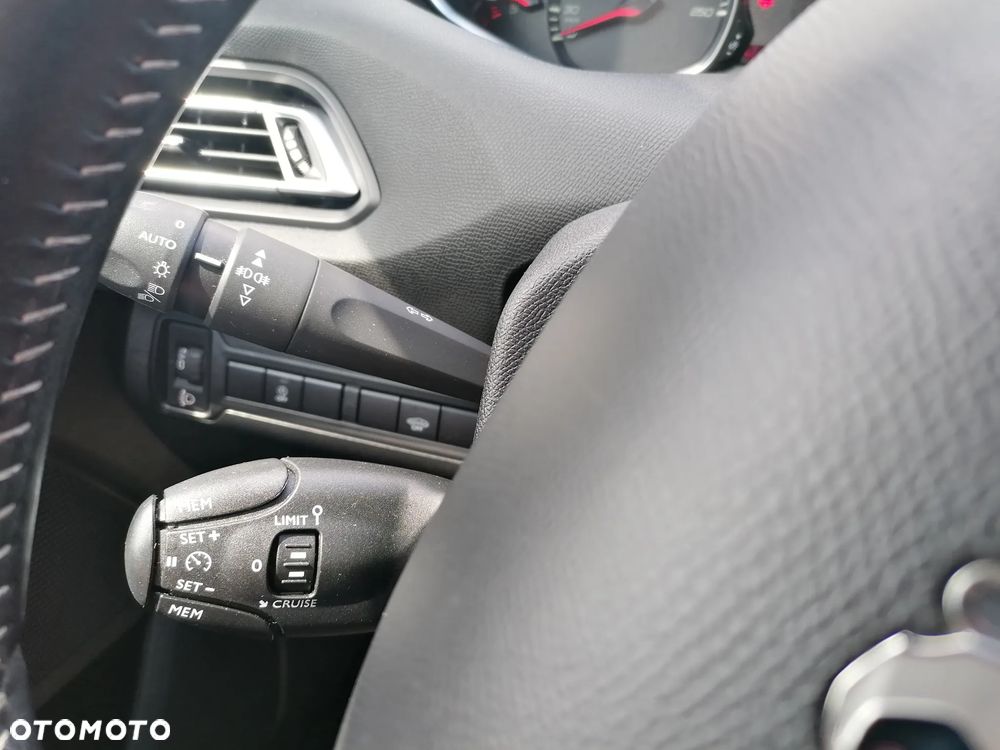 Peugeot 308 1.5 BlueHDi Active S&S - 16