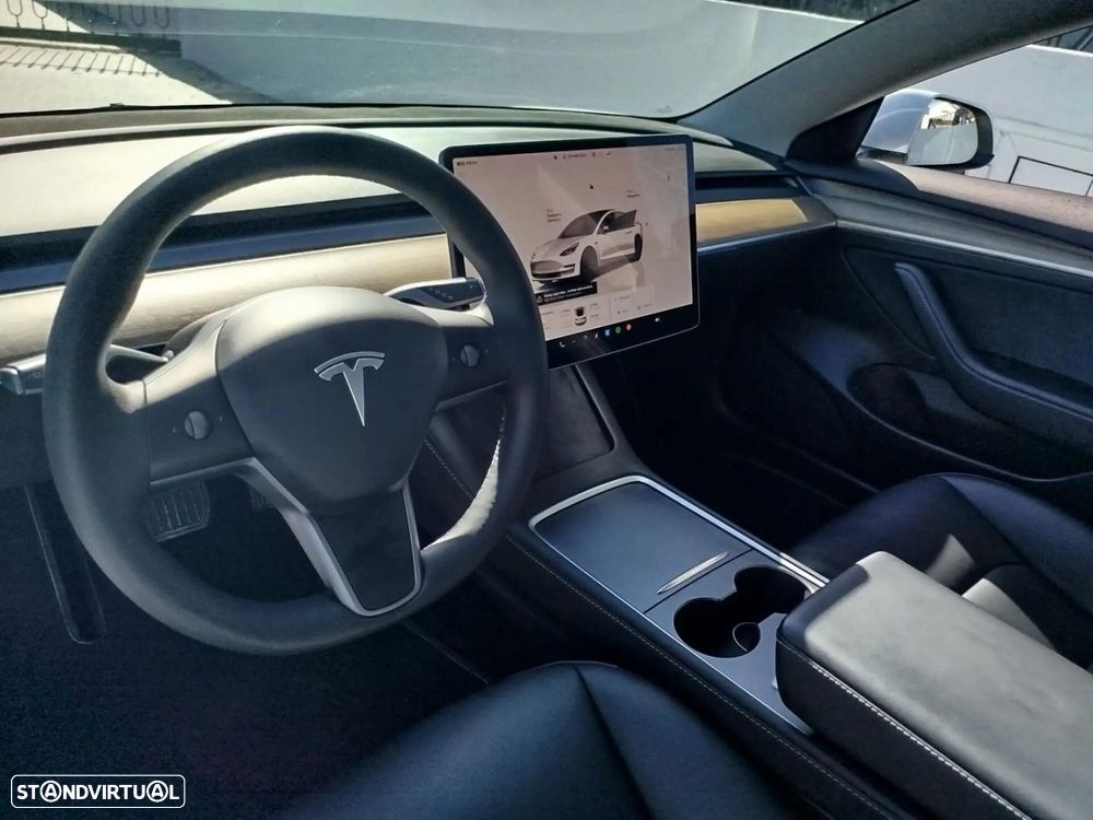 Tesla Model 3 Long Range Tração Traseira - 25