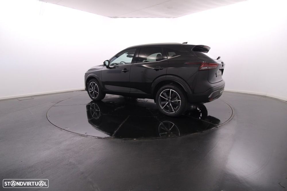 Nissan Qashqai 1.3 DIG-T Tekna SKY - 4