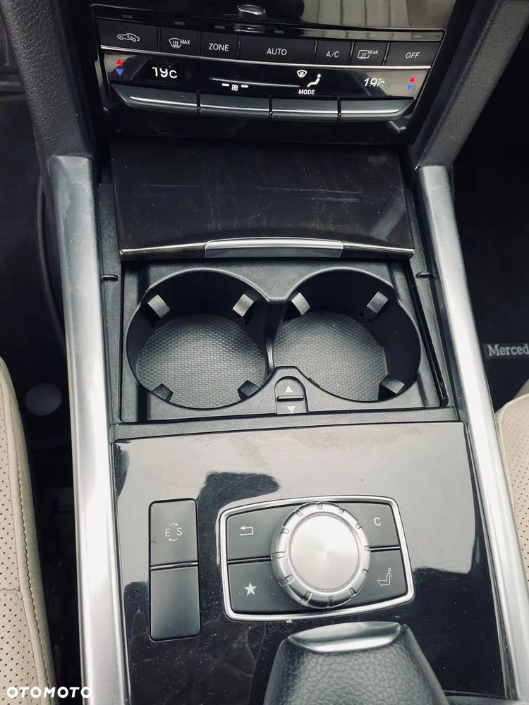 Mercedes-Benz Klasa E - 16
