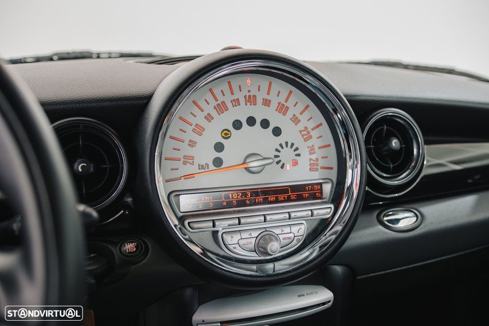 MINI 3 Portas Cooper S - 16