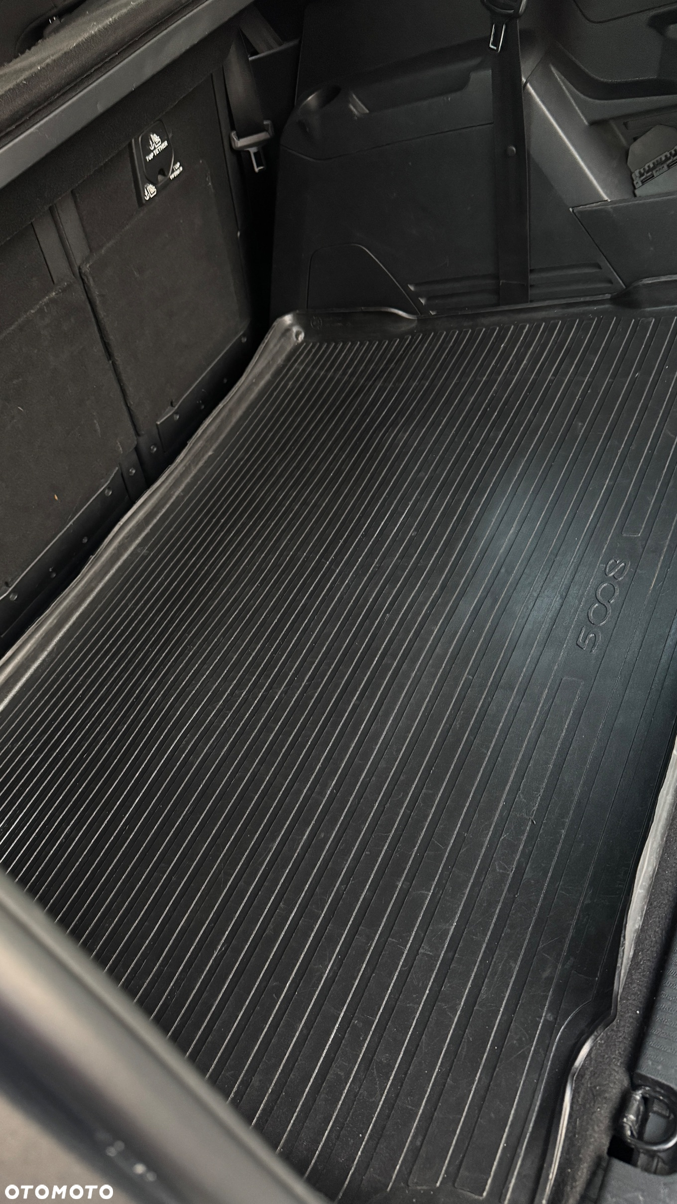 Peugeot 5008 1.6 THP Active S&S EAT6 - 11