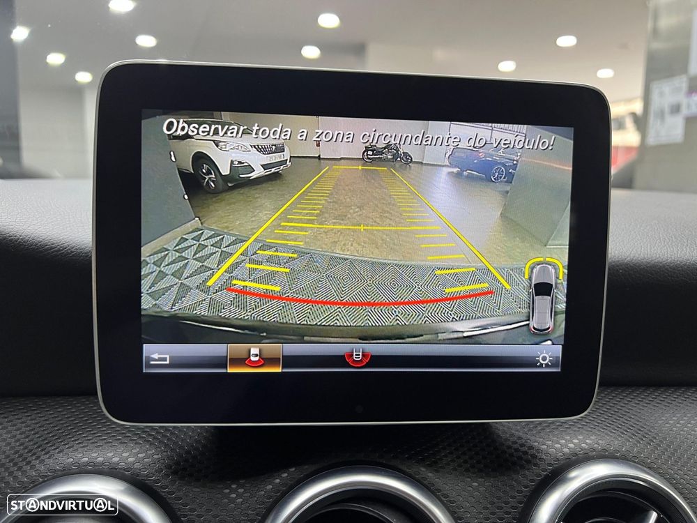 Mercedes-Benz A 180 d AMG Line - 28