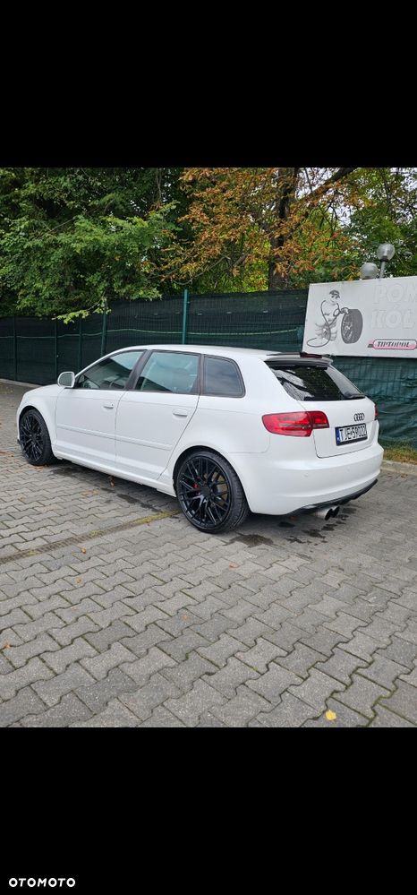 Audi A3 Sportback - 4