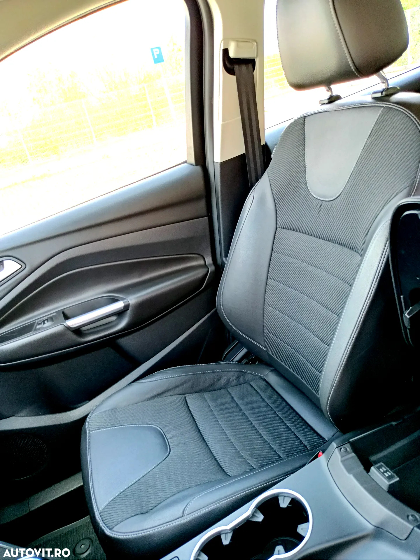 Ford Kuga 2.0 TDCi 2WD Titanium - 20
