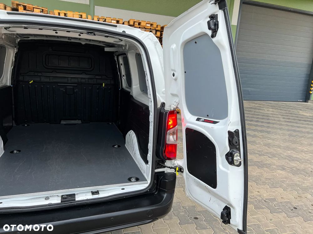 Toyota PROACE CITY LONG - 15