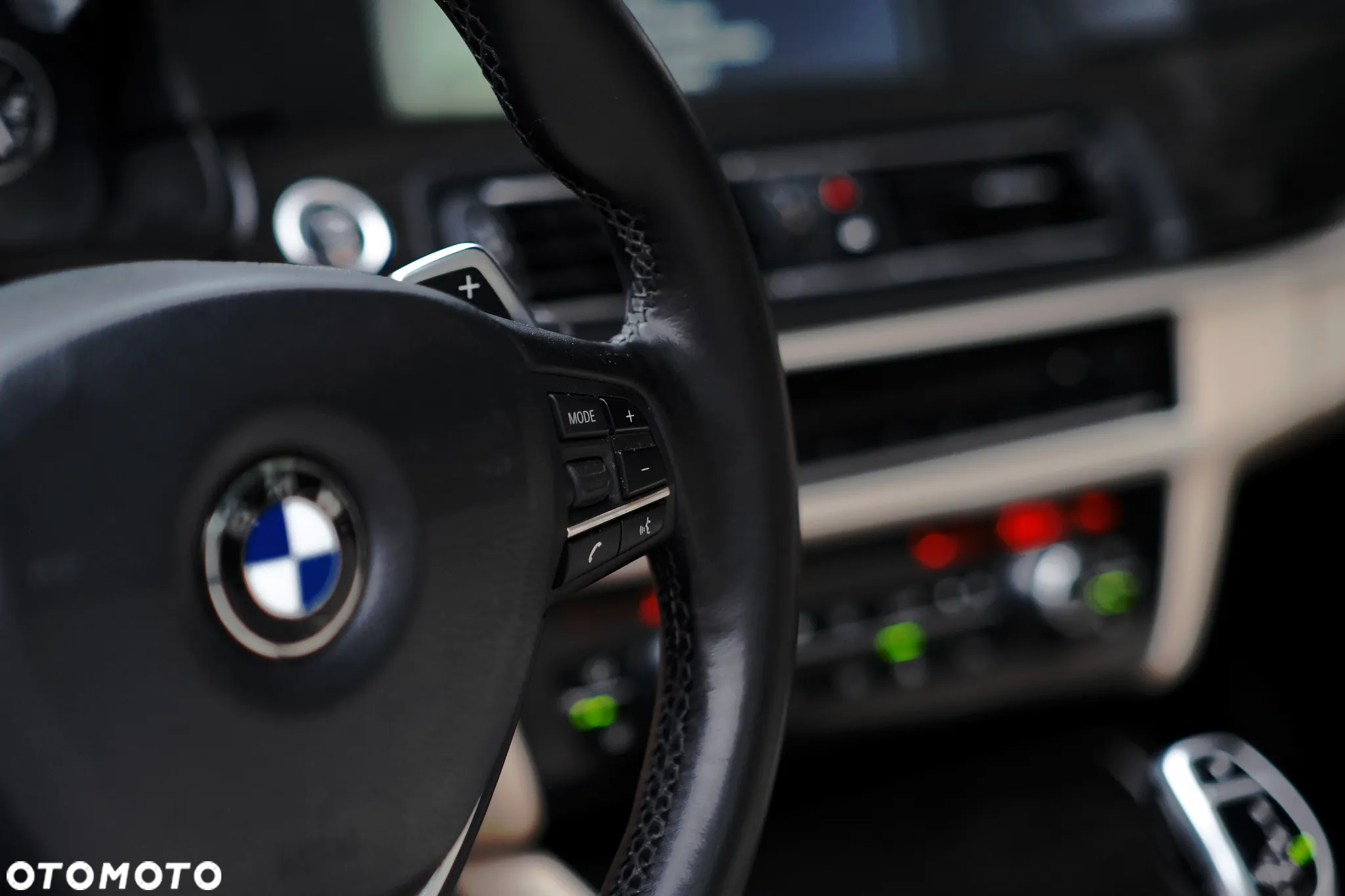 BMW Seria 5 530d xDrive - 27