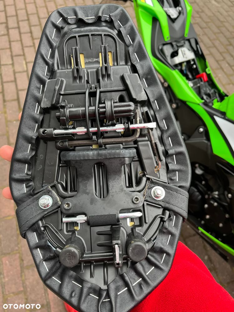 Kawasaki ZXR - 15