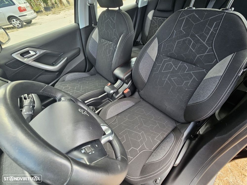 Peugeot 2008 1.2 PureTech Active - 20