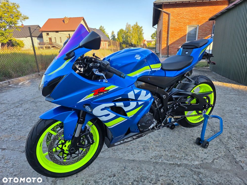 Suzuki GSX-R - 4
