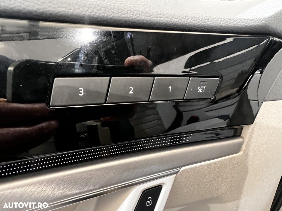 Volkswagen Touareg - 9