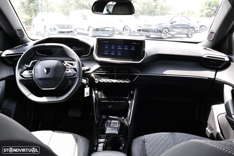 Peugeot 2008 1.2 Hybrid Allure e-DCS6 - 11
