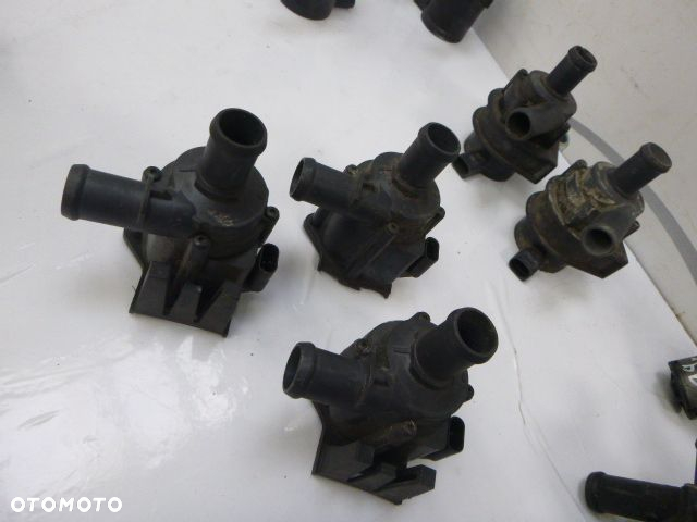 AUDI VW SKODA SEAT DODATKOWA POMPKA WODY 1K0965561F 06H121601E 7H0965561A - 8