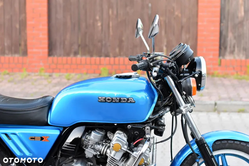 Honda CBX - 9