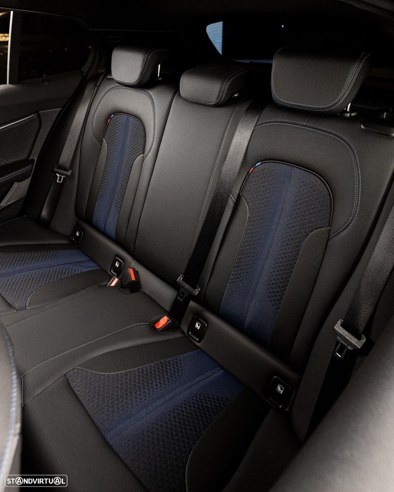 BMW M135i xDrive - 38