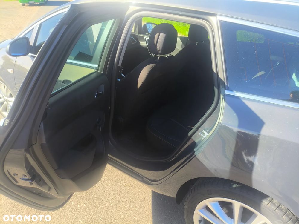 Opel Astra IV 1.4 T Sport - 11
