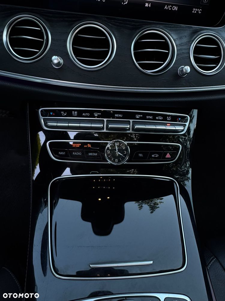 Mercedes-Benz Klasa E - 20