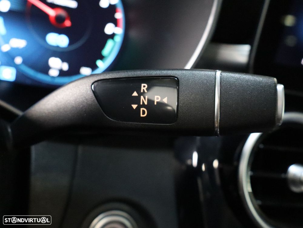 Mercedes-Benz GLC 300 de 4Matic - 17