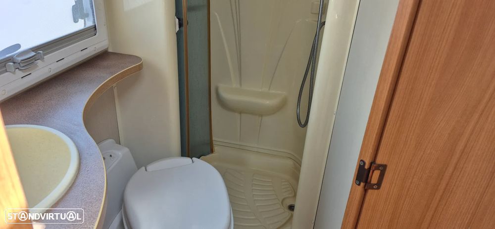 Chausson Trigano FORD TRANSIT 2.4 TDCI - 6 DORMIDAS - 5 LUGARES - 48