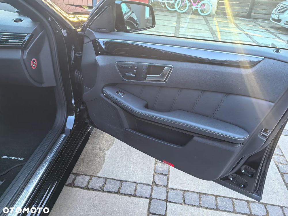 Mercedes-Benz Klasa E 500 BlueEFFICIENCY Avantgarde - 11