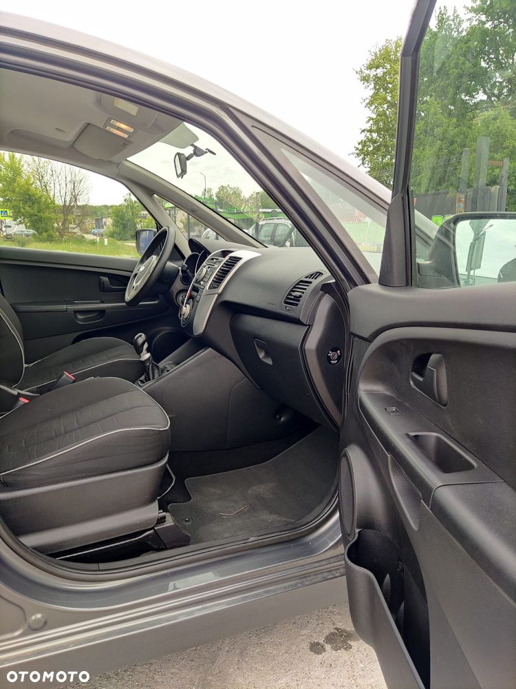 Kia Venga 1.4 Business Line - 11