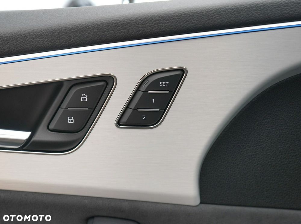 Audi Q8 - 12
