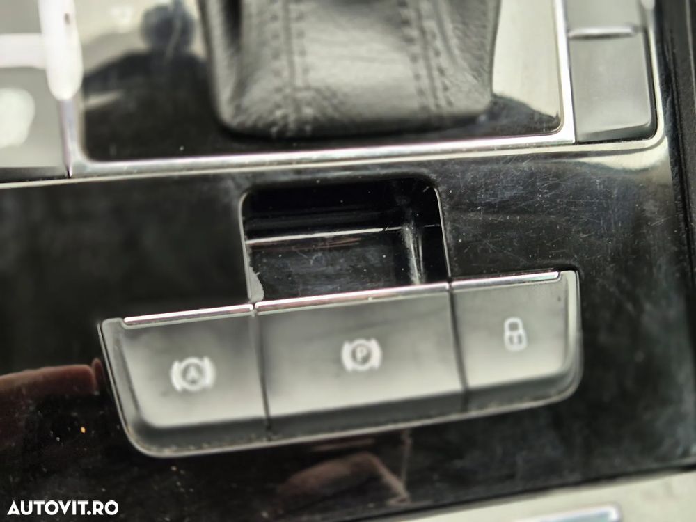 Skoda Superb 2.0 TDI DSG Ambition - 17