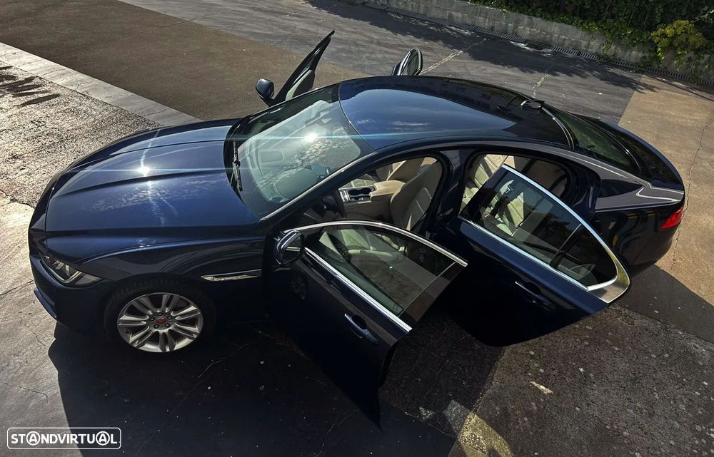 Jaguar XE 20d Aut. Prestige - 21