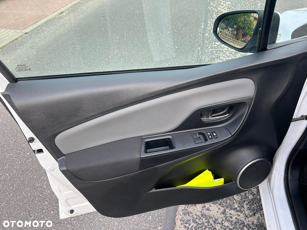 Toyota Yaris 1.5 VVT-i Comfort - 19