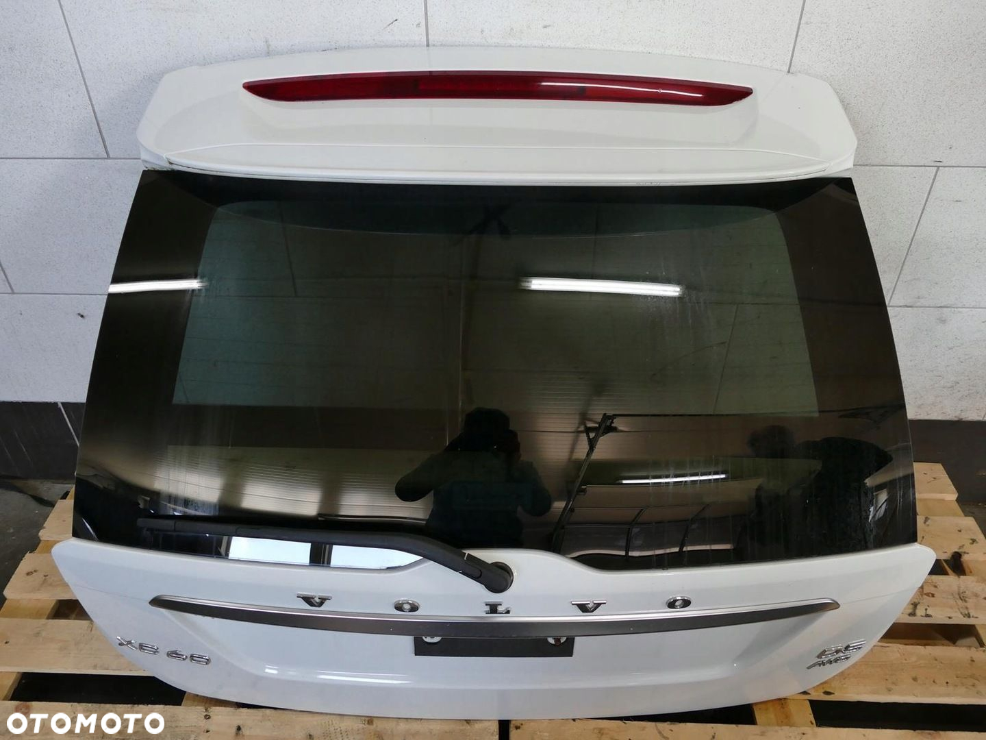 VOLVO XC60 I LIFT R-DESIGN KLAPA BAGAŻNIKA TYŁ 614-46 - 4