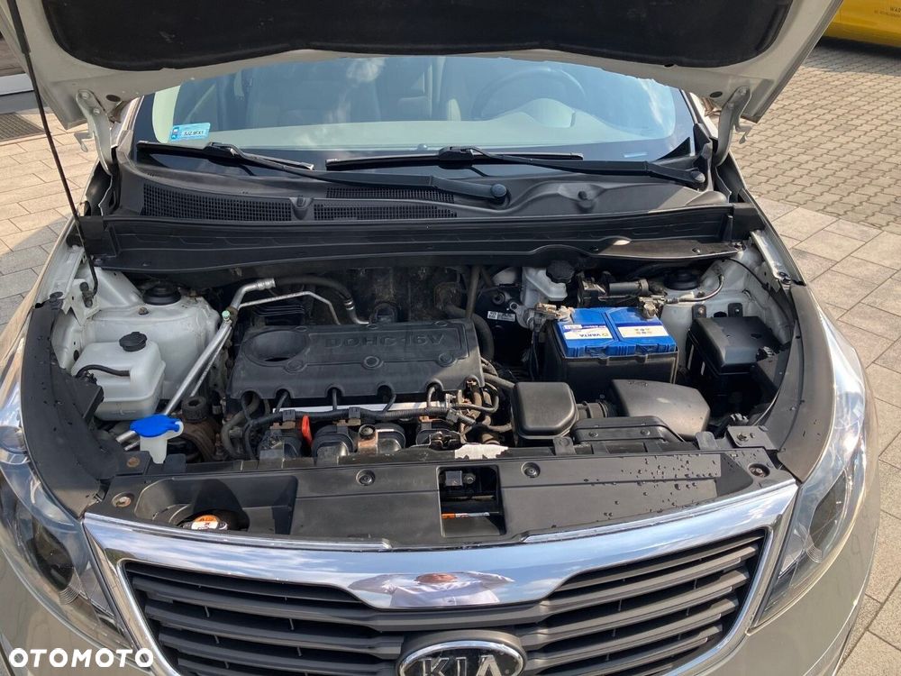 Kia Sportage 2.0 CVVT 4WD Spirit - 25