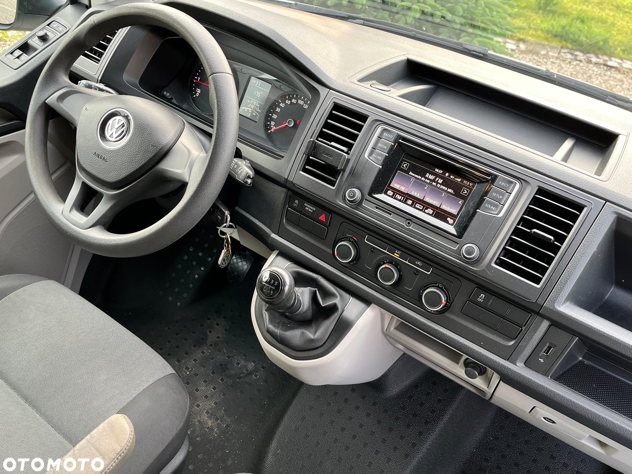 Volkswagen Transporter - 17