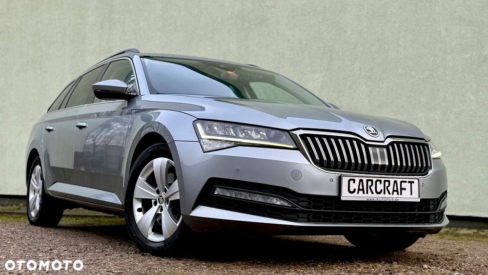 Skoda Superb 2.0 TDI DSG Premium Edition - 29
