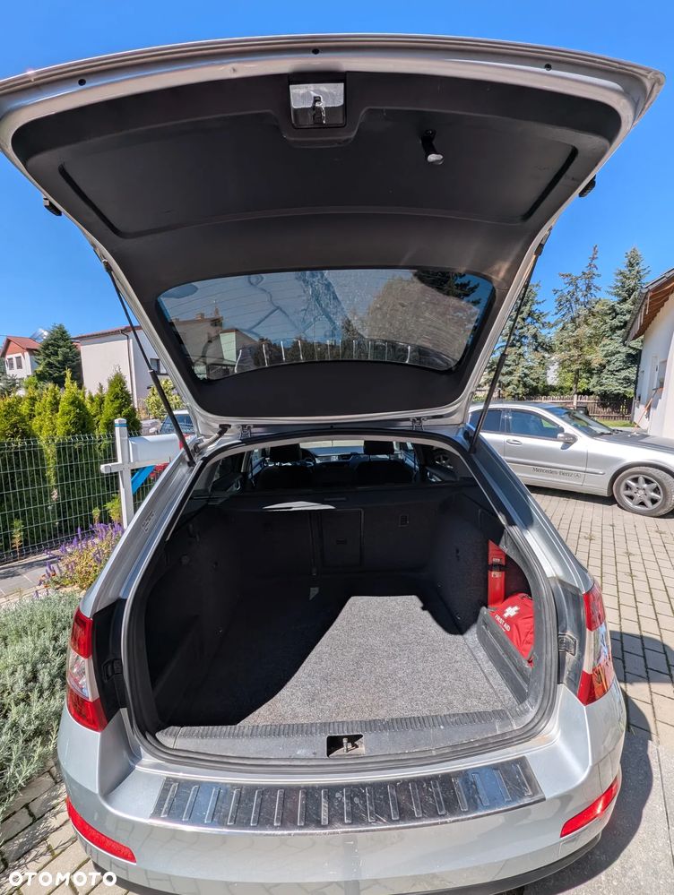 Skoda Octavia 2.0 TDI Edition - 6